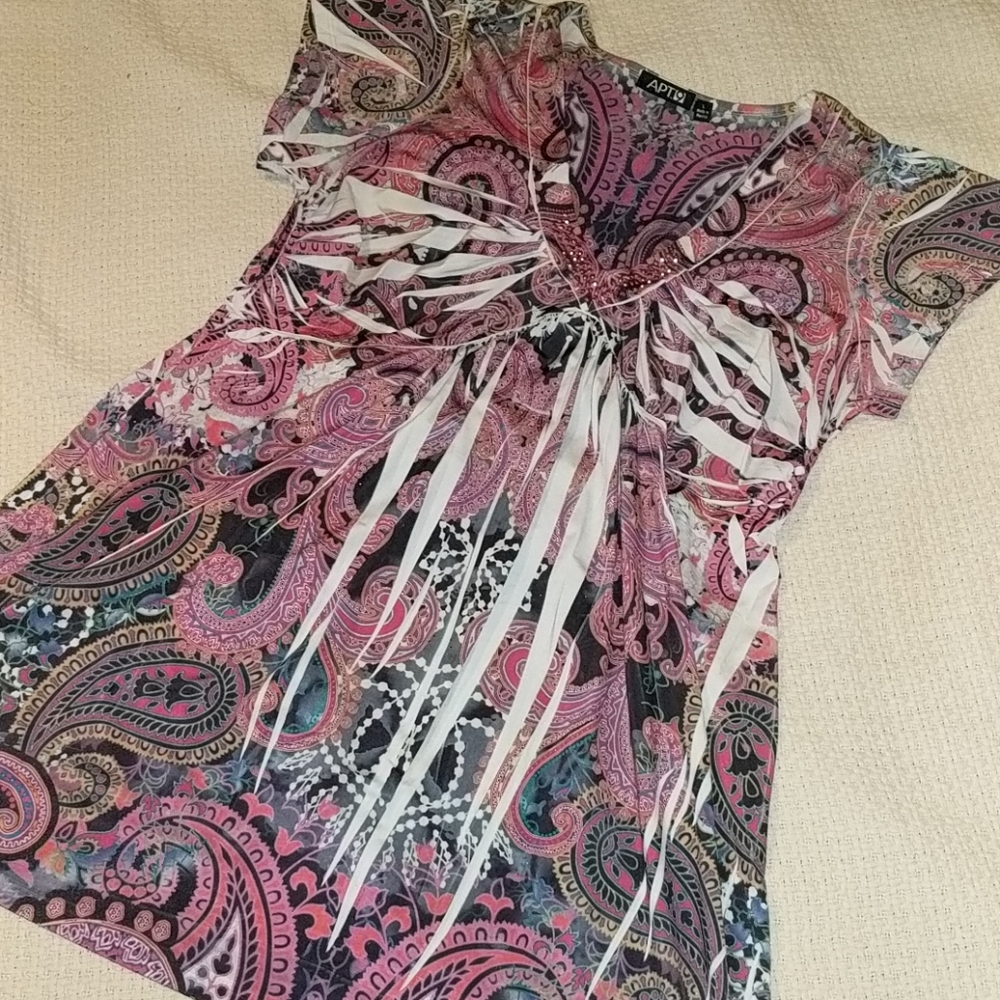 💜3/$12💜 Colorful v-neck silky soft blouse